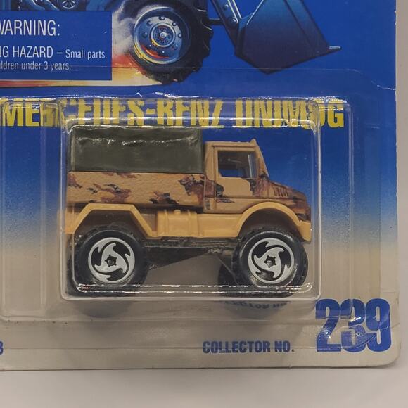 1993 Hot Wheels #239 Mercedes-Benz Unimog NEW - Picture 2 of 5